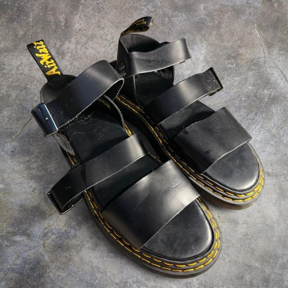 Dr. Martens Gryphon Black Leather Platform Sandals Yellow Stitching Womens Sz 11